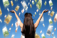 Frau im Geldregen