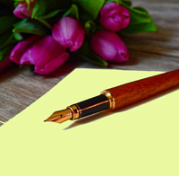 Papier, Füller, Tulpen