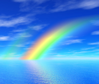 Regenbogen über Meer